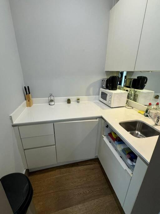 Apartamento Sleep 4 In Heart Of Fitzrovia Near Oxford Cl6 Londres Exterior foto
